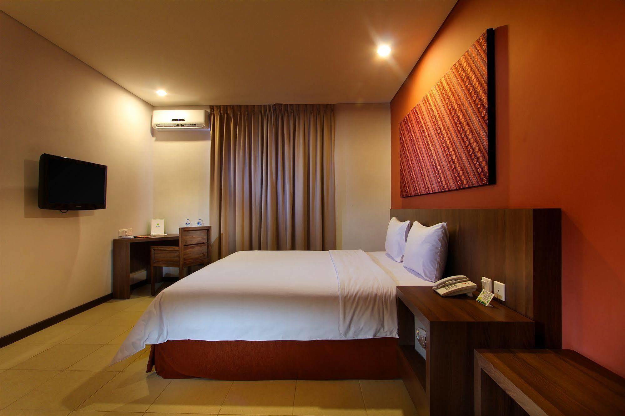 Praja Hotel Denpasar Exterior foto