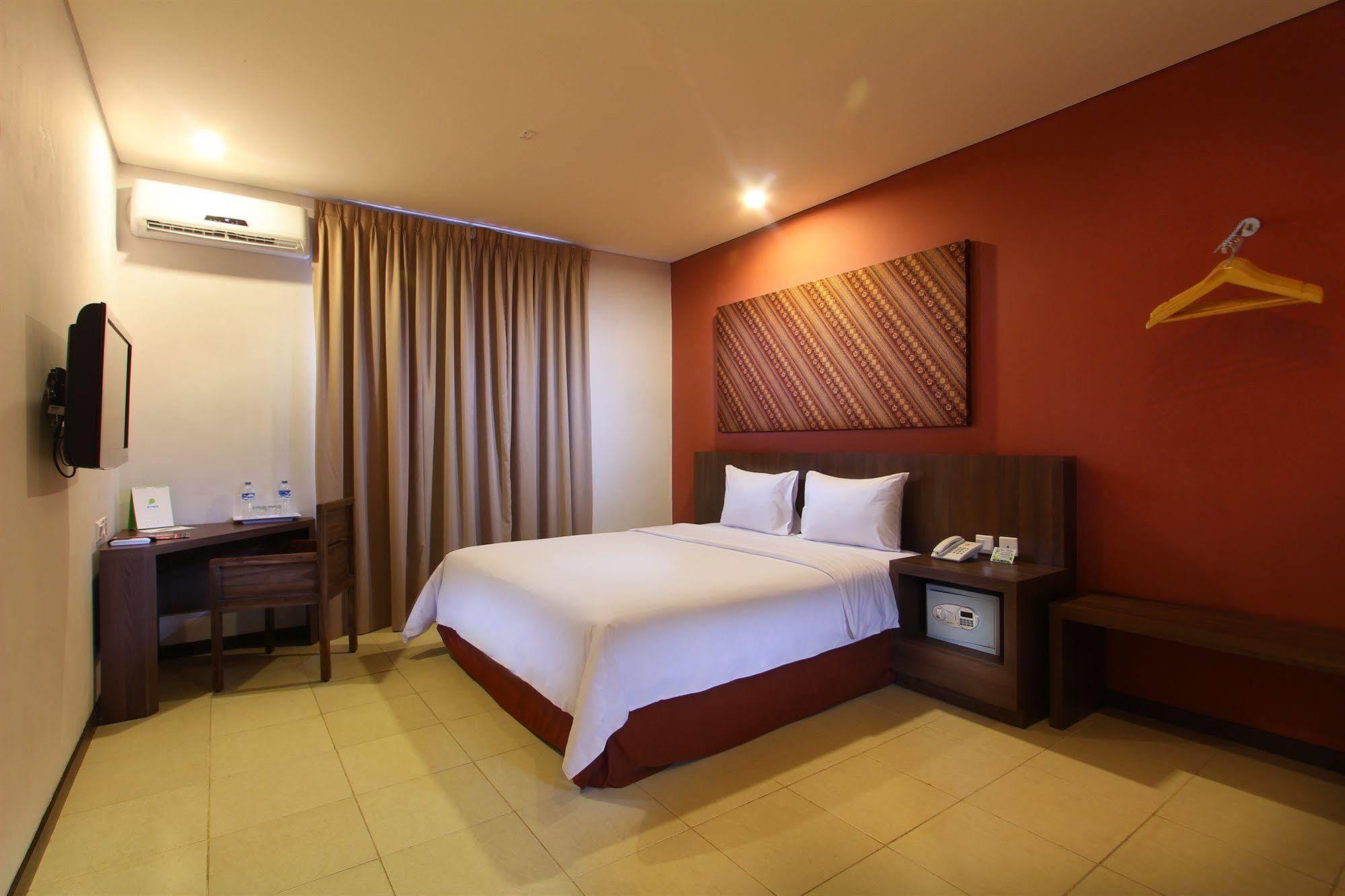 Praja Hotel Denpasar Exterior foto